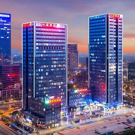 April Fair Duplex Apartment Guangzhou South Railway Station Ao Yuan Yue Shi Dai Branch Extérieur photo