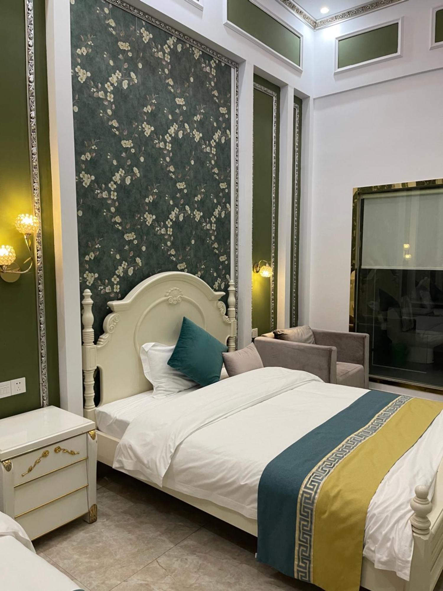 April Fair Duplex Apartment Guangzhou South Railway Station Ao Yuan Yue Shi Dai Branch Extérieur photo