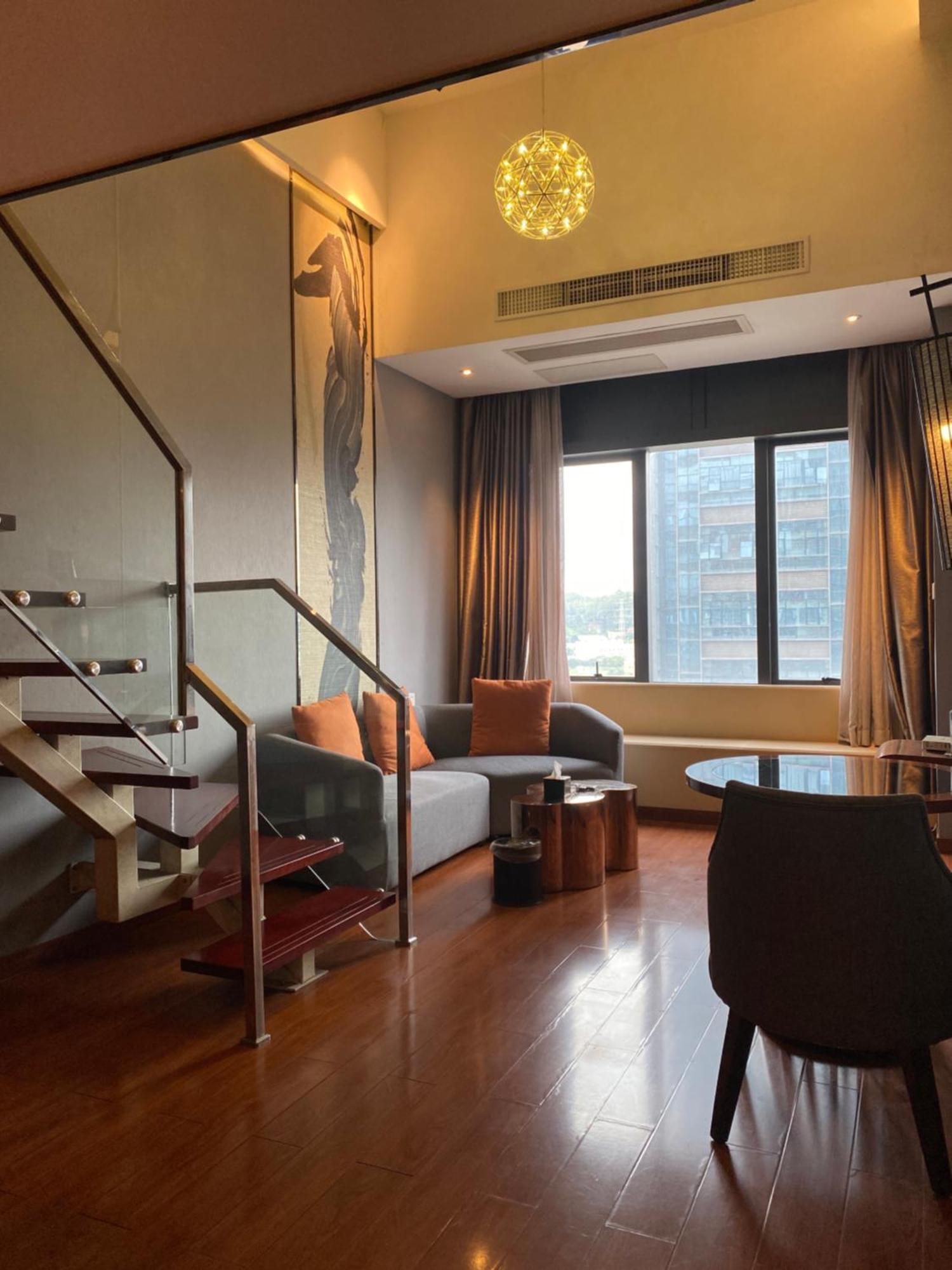 April Fair Duplex Apartment Guangzhou South Railway Station Ao Yuan Yue Shi Dai Branch Extérieur photo